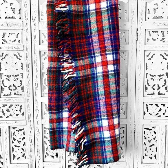 Curvon Imperial Wool Plaid Throw Blanket - Picture 2 of 6